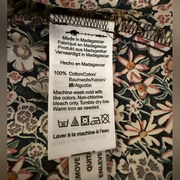 NWT J. Crew Liberty Fabric White Garden Slim Perfect Button Down Shirt Size 4 - Picture 10 of 13